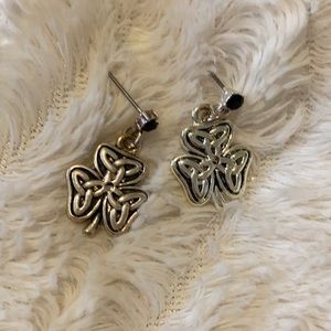 Clover earrings